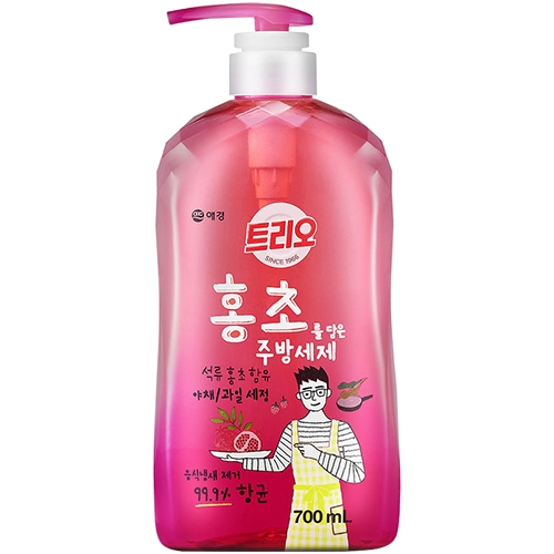 트리오 홍초를 담은 주방세제 용기 700ml